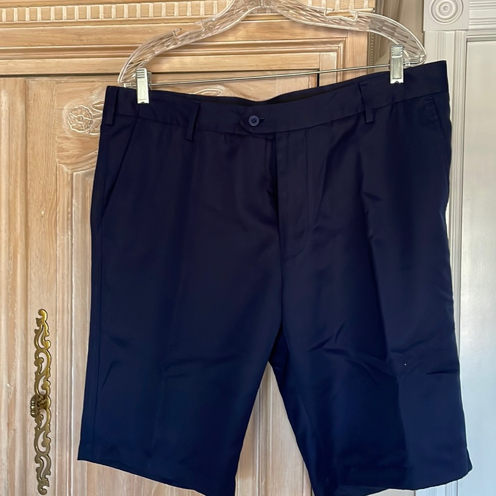 Bugatchi shorts in navy